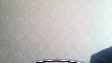 cute_strawberry_ online show from October 8, 8:18 am