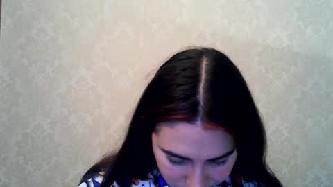 cute_strawberry_ online show from November 5, 11:59 am