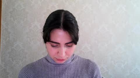 cute_strawberry_ online show from October 21, 11:03 am