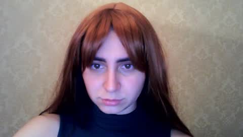 cute_strawberry_ online show from November 15, 2:51 pm