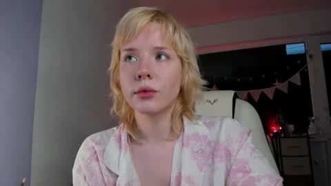 Amy online show from November 23, 11:23 am