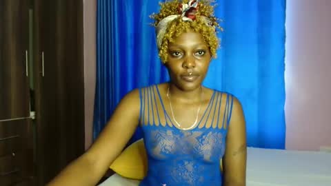 cutebuu online show from October 28, 12:11 pm