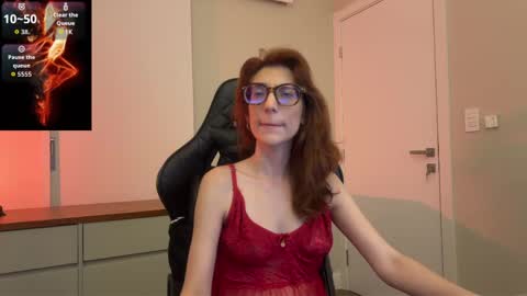 katieee online show from May 23, 11:30 am