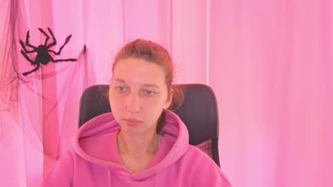 Elli online show from October 31, 11:14 am