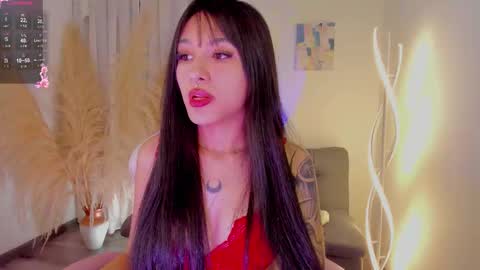 Zoe  online show from December 5, 6:57 am