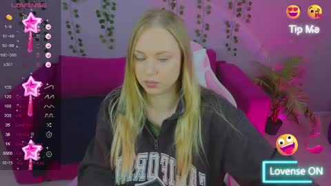 Amyy online show from April 9, 1:30 am