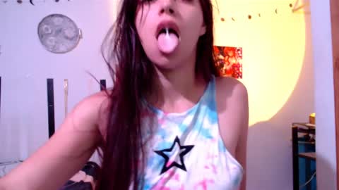 haome online show from May 11, 11:13 pm