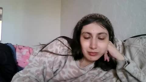cutekattie online show from April 11, 8:07 am