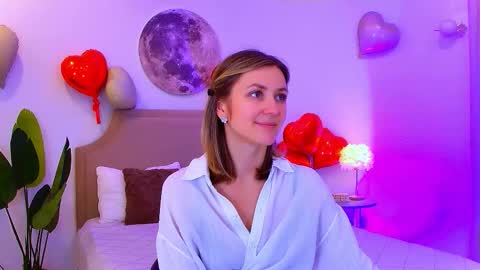 cutemirage online show from February 15, 2:38 pm