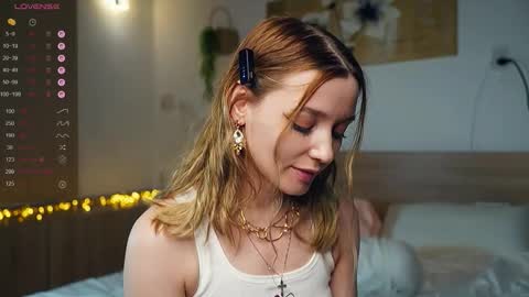 Mary online show from December 14, 10:15 pm