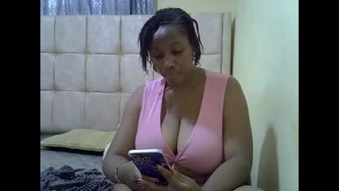 cutestebony1 online show from December 2, 5:42 am