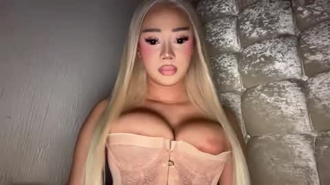 cutesy doll online show from April 9, 11:10 pm