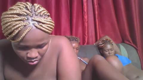 cutey_mellanin online show from January 30, 11:24 pm