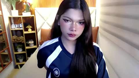cutie_chinnie online show from March 18, 11:48 am