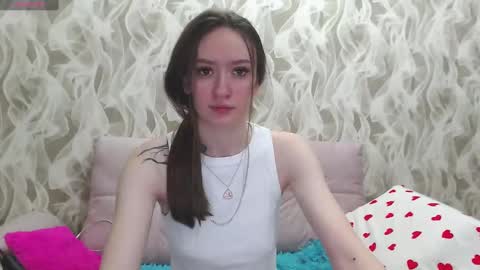 Snapshot of cutie_naughty_girl chatting on February 25, 9:20 am Kate online show from February 25, 9:20 am