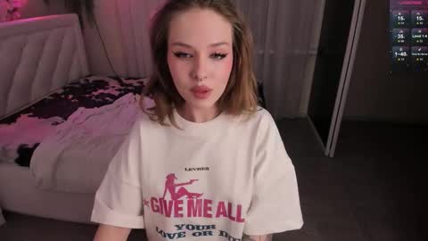 Kira online show from February 3, 4:12 pm