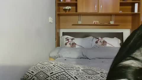 Ami online show from December 18, 2:49 am