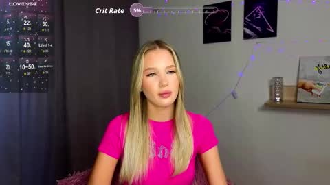 cutiefull_lion online show from October 8, 5:45 am