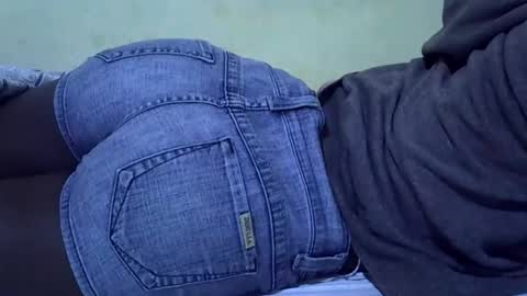 cutiehanish4 online show from May 7, 1:54 am