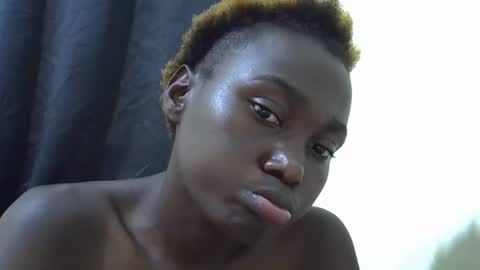 cuttey_slim22 online show from April 19, 6:32 pm