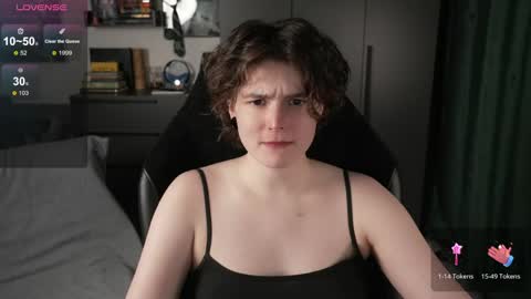 Helen Blossom online show from April 29, 8:03 pm