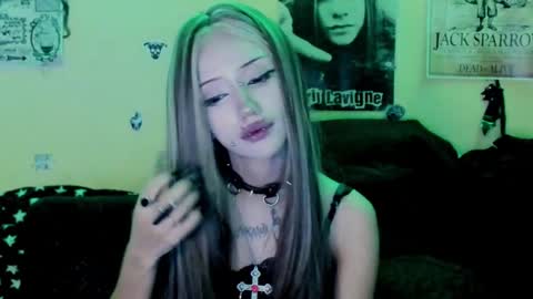 Snapshot of cybrcor3 chatting on December 8, 2:18 am cybrcor3 online show from December 8, 2:18 am