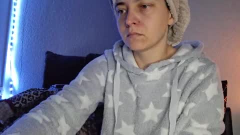 Cyndee Winter online show from December 8, 8:04 pm