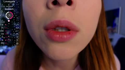 Snapshot of d0raadorable chatting on January 25, 9:25 pm Dora use speakers. I really like to talk online show from January 25, 9:25 pm