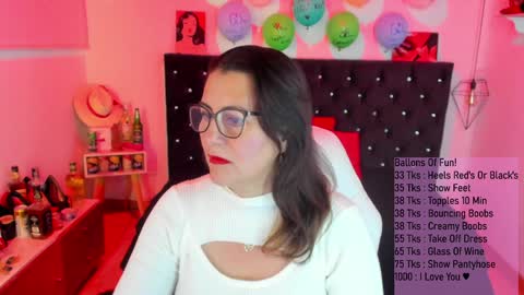 Snapshot of d_martii chatting on February 2, 11:08 am Mia online show from February 2, 11:08 am