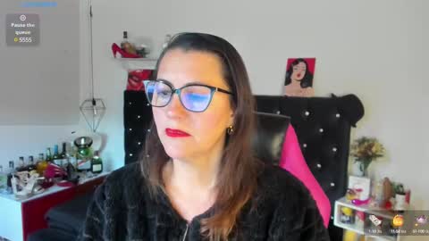Snapshot of d_martii chatting on February 18, 12:17 pm Mia online show from February 18, 12:17 pm