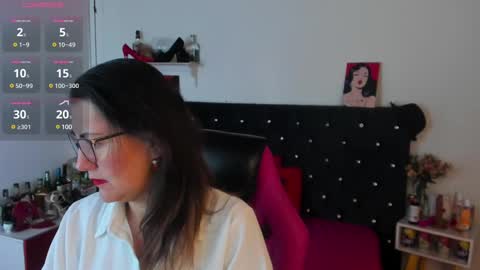 Snapshot of d_martii chatting on March 8, 11:24 am Mia online show from March 8, 11:24 am