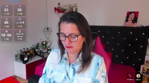Snapshot of d_martii chatting on February 27, 1:07 pm Mia online show from February 27, 1:07 pm