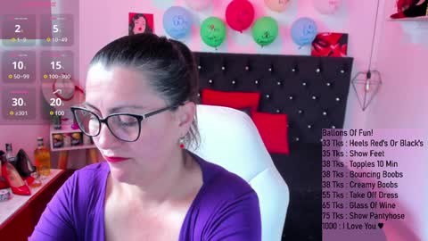 Snapshot of d_martii chatting on February 3, 12:36 pm Mia online show from February 3, 12:36 pm