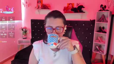 Snapshot of d_martii chatting on October 2, 1:16 pm Mia online show from October 2, 1:16 pm