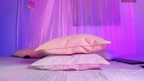 daani_hott online show from November 20, 9:05 pm