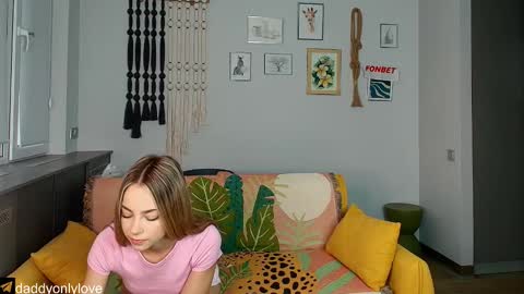 Zoe online show from September 18, 8:40 pm