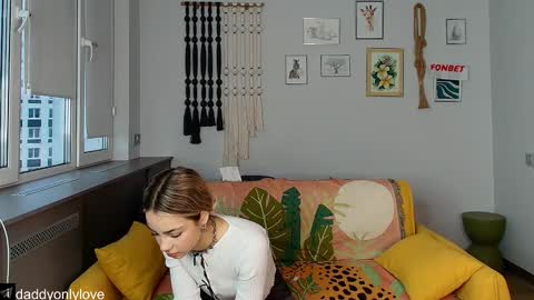 Zoe online show from September 24, 9:25 pm