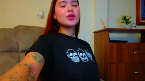 Valen online show from May 26, 2:33 am