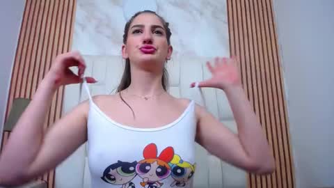 Dafne Castro online show from October 8, 7:40 pm