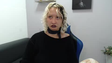 Dafne online show from March 24, 1:05 pm