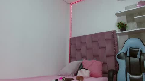 DAFNNE online show from January 30, 12:16 pm