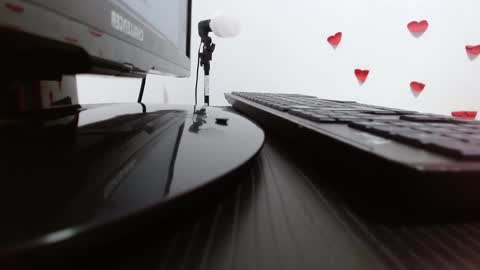 DAFNNE online show from February 17, 12:05 pm