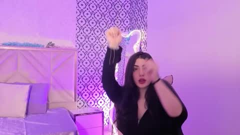 dahia  online show from February 28, 3:28 am