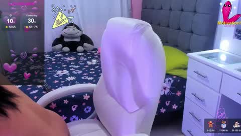 Snapshot of dahian_carter chatting on December 30, 11:48 am Dahian online show from December 30, 11:48 am