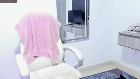 Snapshot of dahian_carter chatting on September 24, 12:15 pm Dahian online show from September 24, 12:15 pm