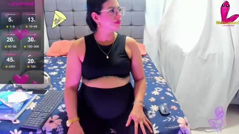 Snapshot of dahian_carter chatting on January 25, 12:38 am Dahian online show from January 25, 12:38 am