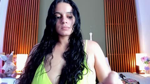  Dahiana  online show from December 17, 8:32 pm