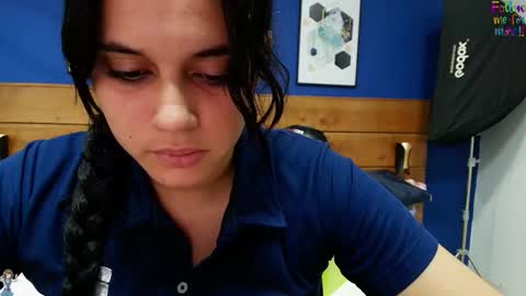  Dahiana  online show from January 9, 8:02 pm