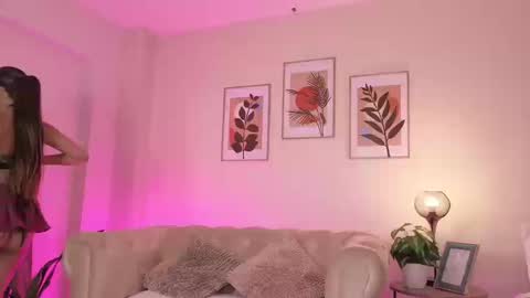 Dahiann Walcott online show from March 13, 9:38 pm