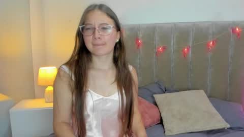 Snapshot of dahlia_rousse chatting on January 10, 8:15 pm Dahlia online show from January 10, 8:15 pm